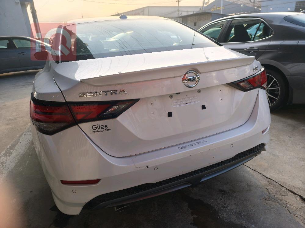 نیسان سێنترا